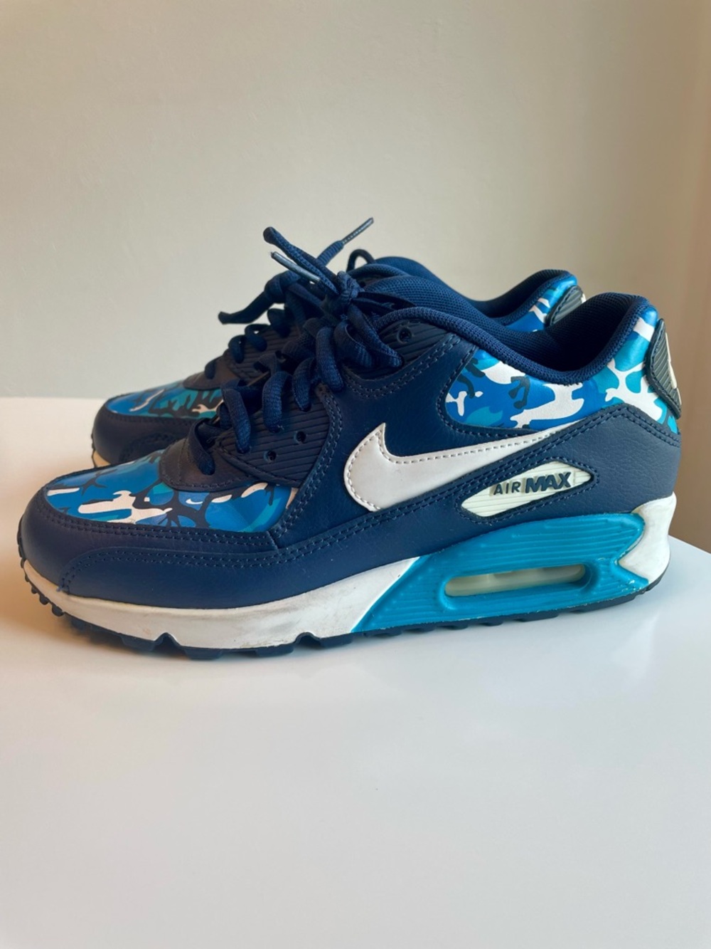 Nike Air Max 90 Sneakers: Navy and Bright Blue Camo